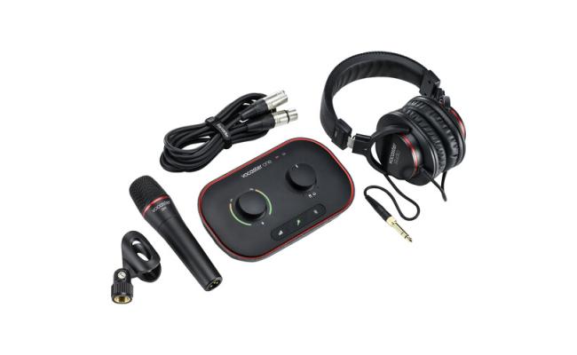 Focusrite Vocaster One Studio Podcasting Interface for Recording as a Solo Creator, Small & Light. (MOAC0003)