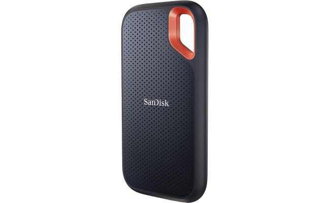 SanDisk 2TB Extreme Portable SSD -  USB-C, USB 3.2 Gen 2, IP65 Water and Dust Resistance, Updated Firmware - External Solid State Drive - SDSSDE61-2T00-G25, 1050MB/s Read / 1000MB/s Write